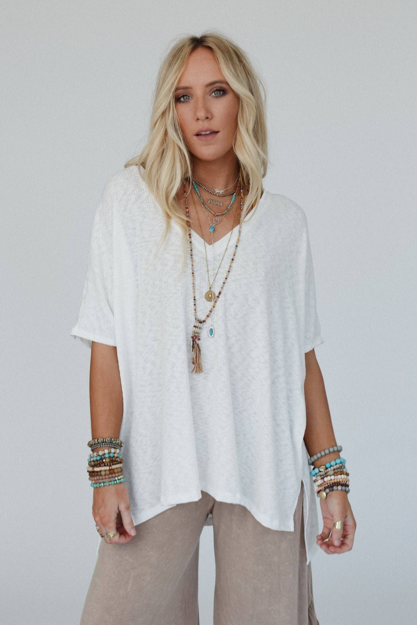 WARM NIGHTS V-NECK TOP