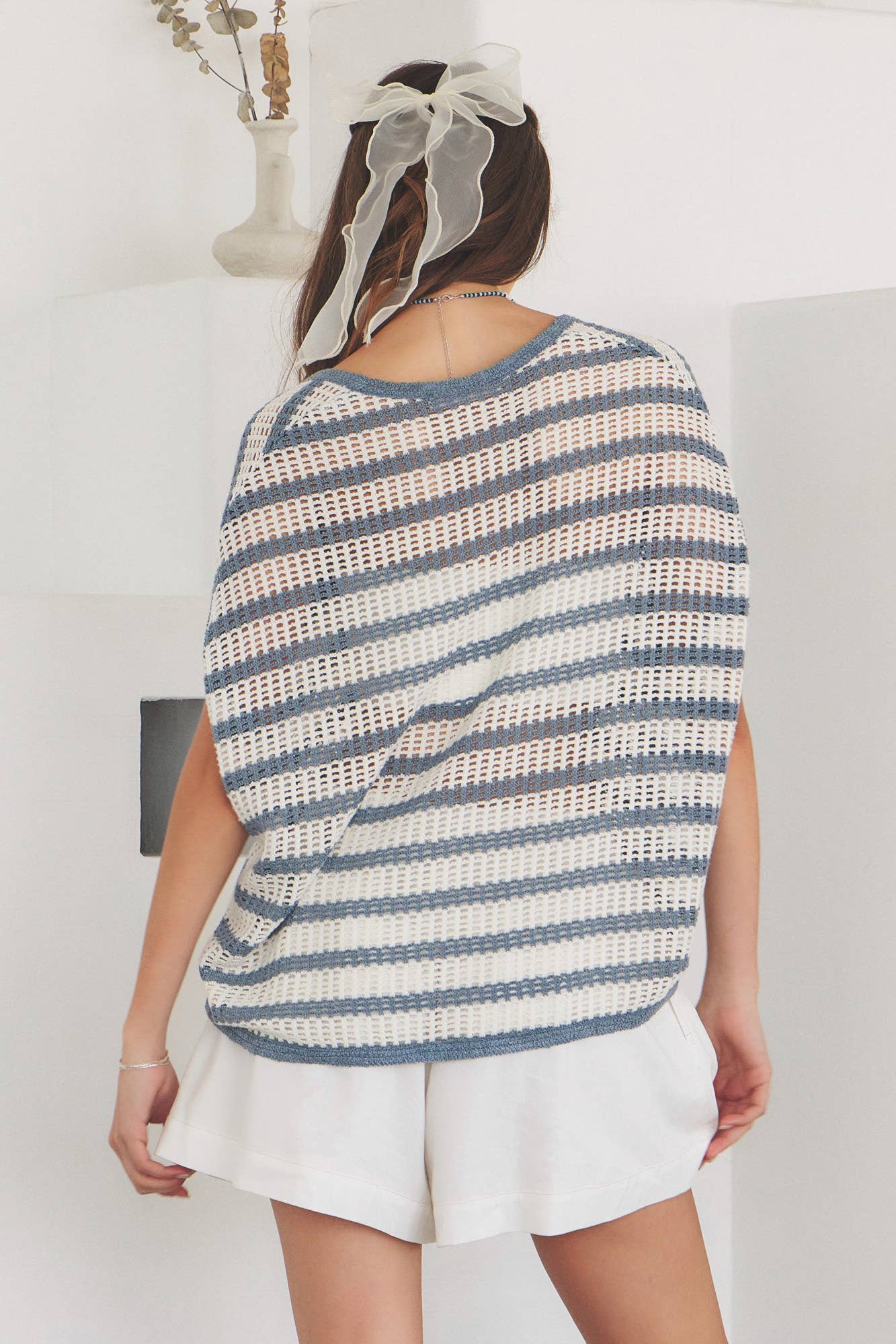 OVERSIZED V NECK SWEATER TOP