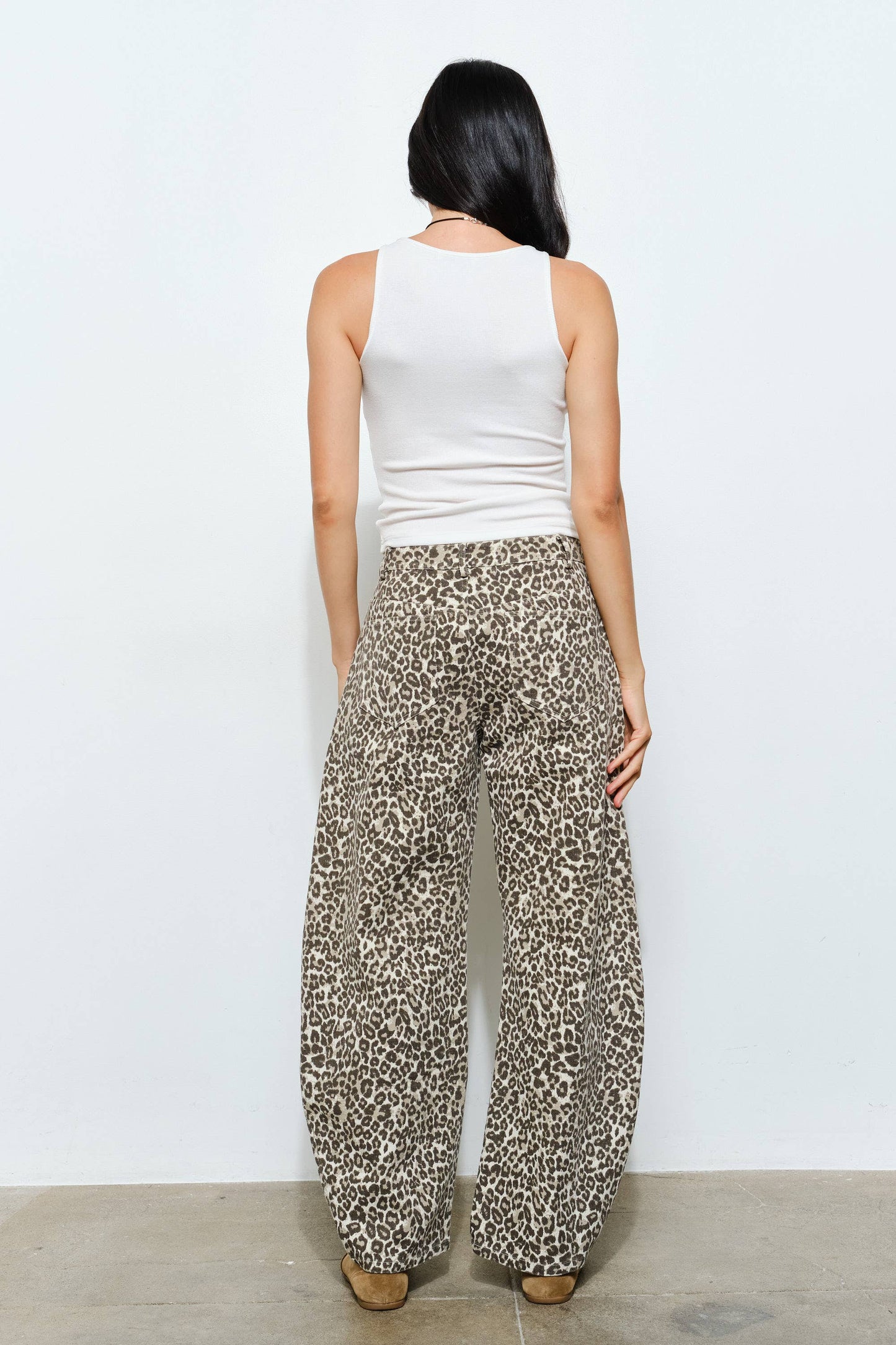 ODESSA BARREL JEANS - Leopard, Bold, Trendy