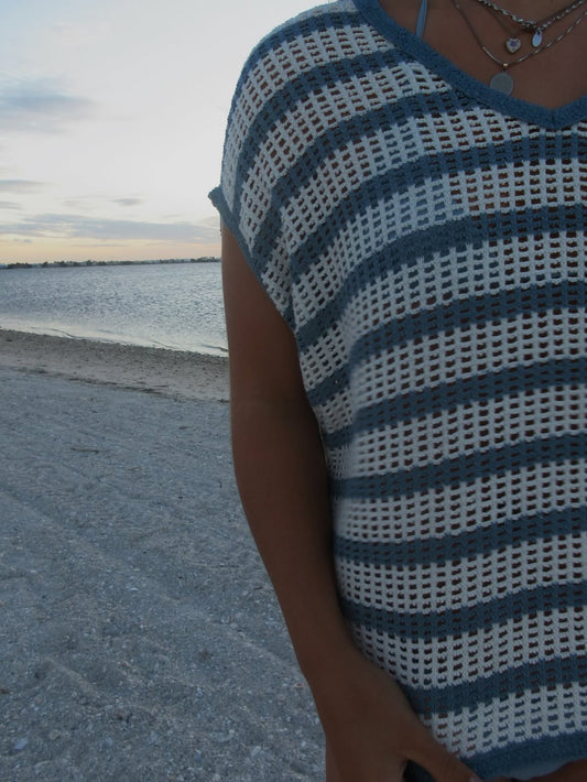 OVERSIZED V NECK SWEATER TOP