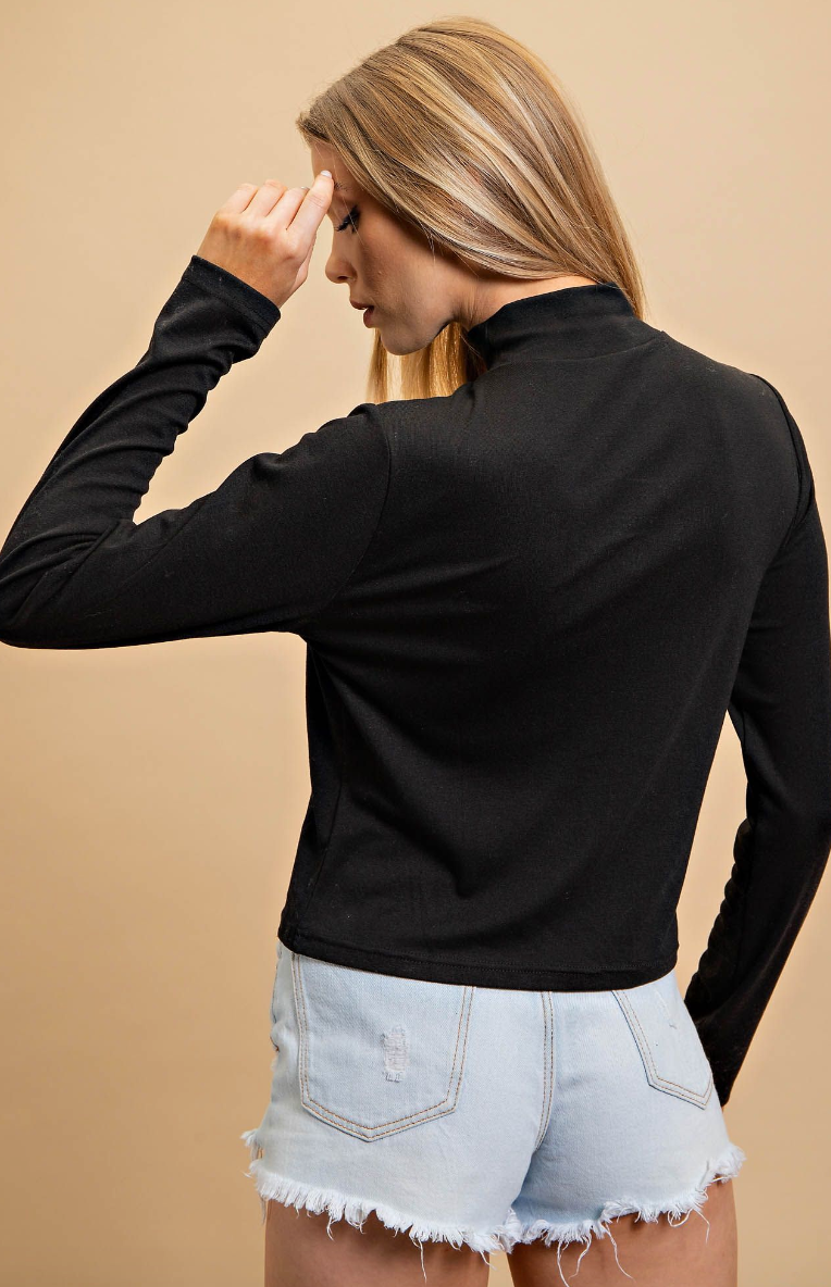MOCK CROPPED TOP