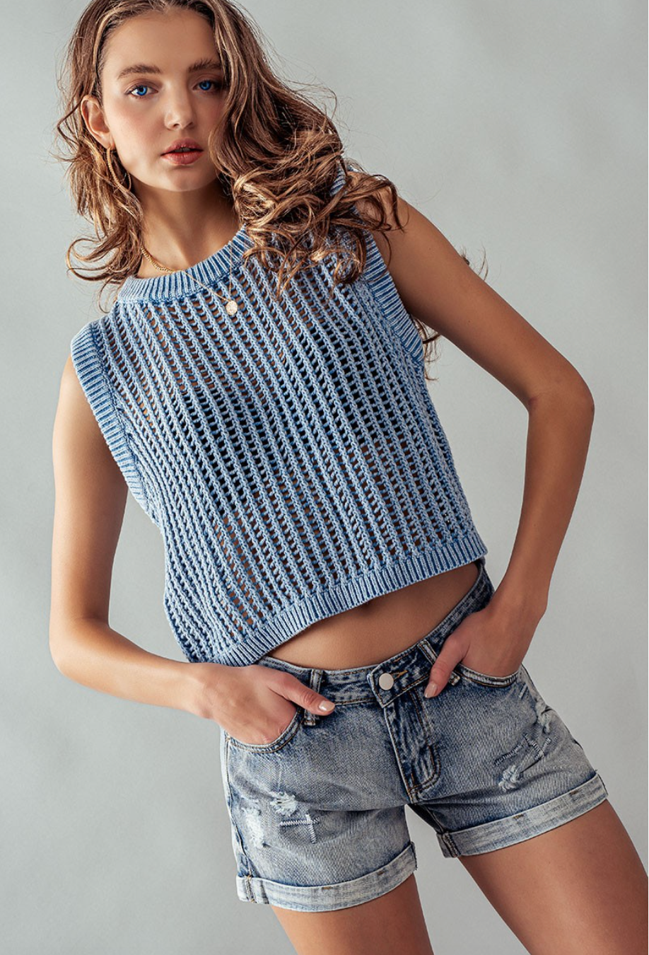 HOLLOW OUT CROCHET TOP