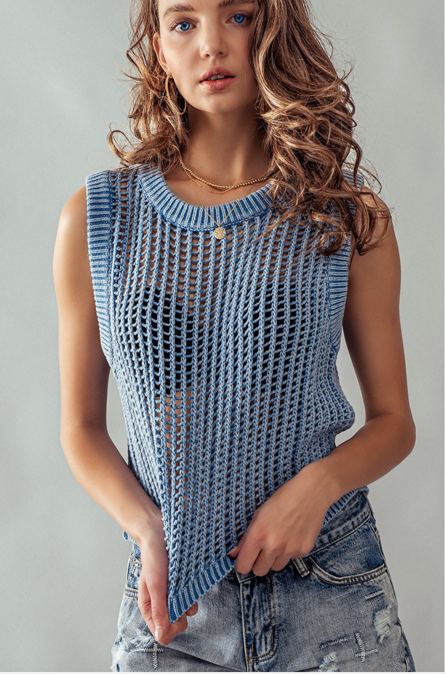 HOLLOW OUT CROCHET TOP